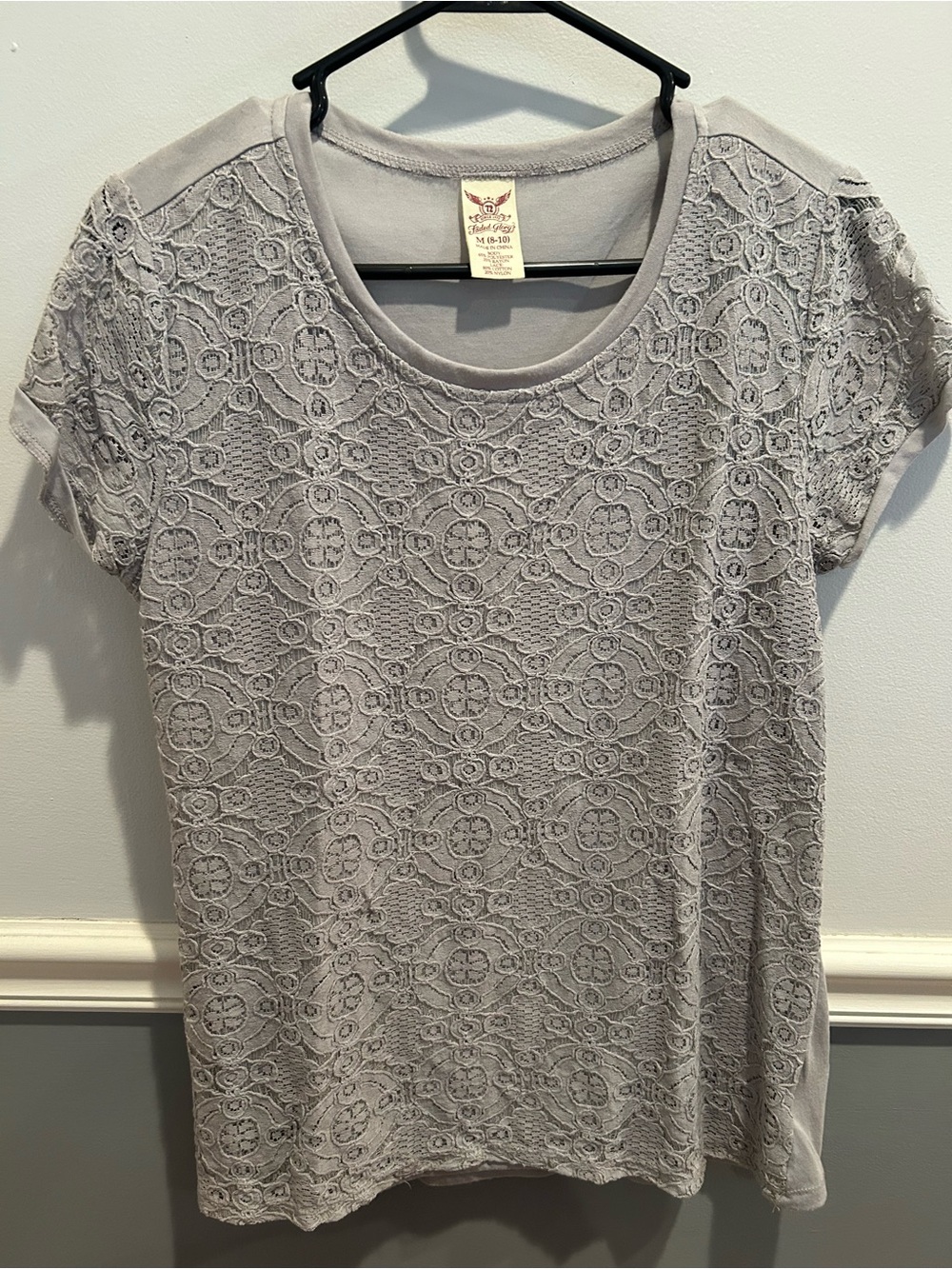 Faded Glory Light Gray Lace Front Short Sleeve Tee